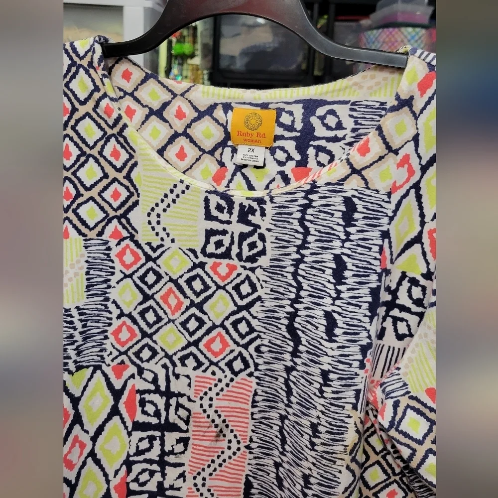 Ruby Rd. Geometric Pink Blue Green 2X Short Sleeve Top